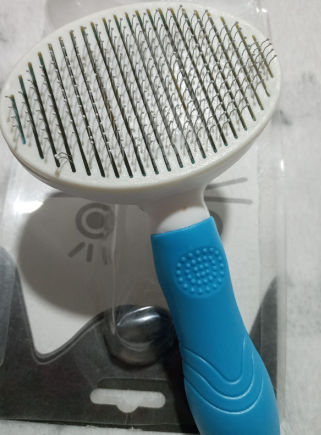 Cepillo Quita Pelusa con Expulsador